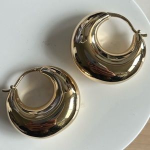 Mejuri Sculptural hoops